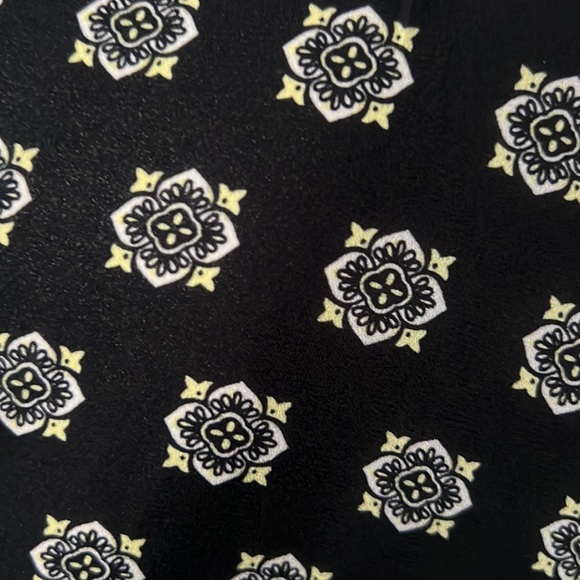 4/$20 Rickis Large Flowy Tank Top - Picture 9 of 9